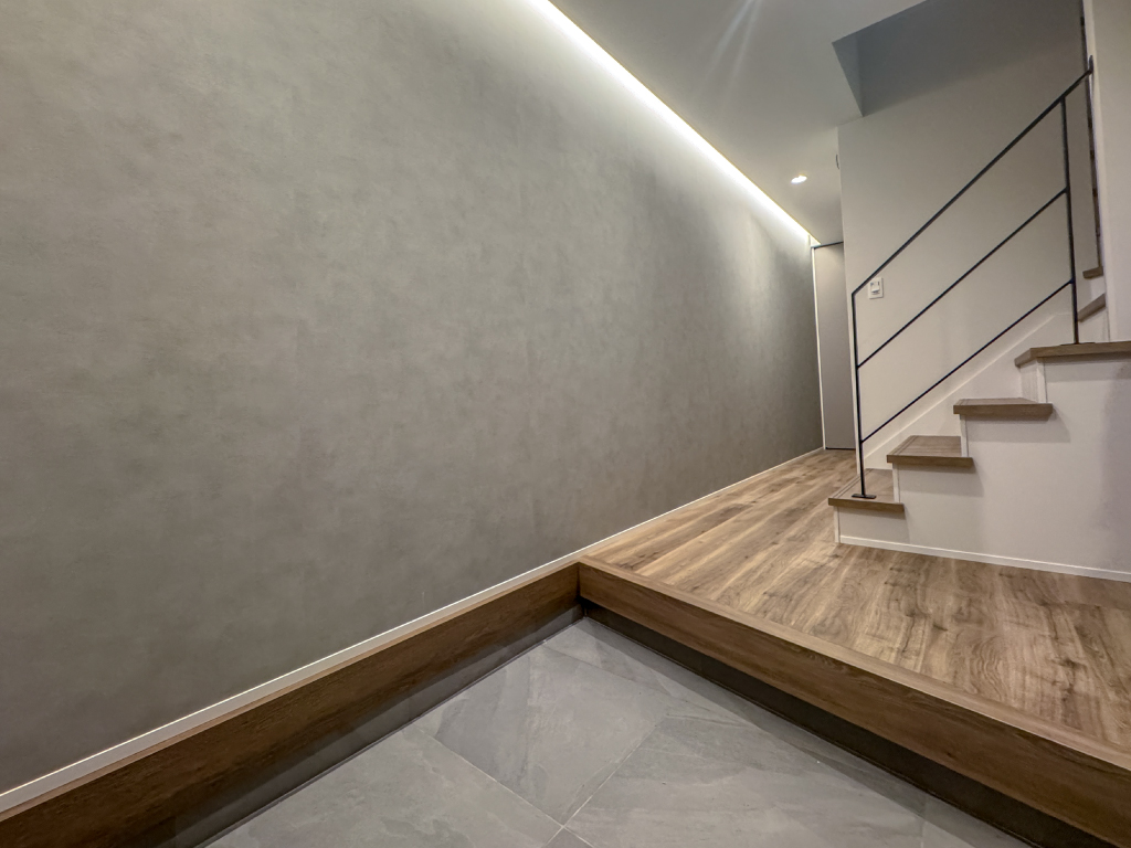Gallery 7